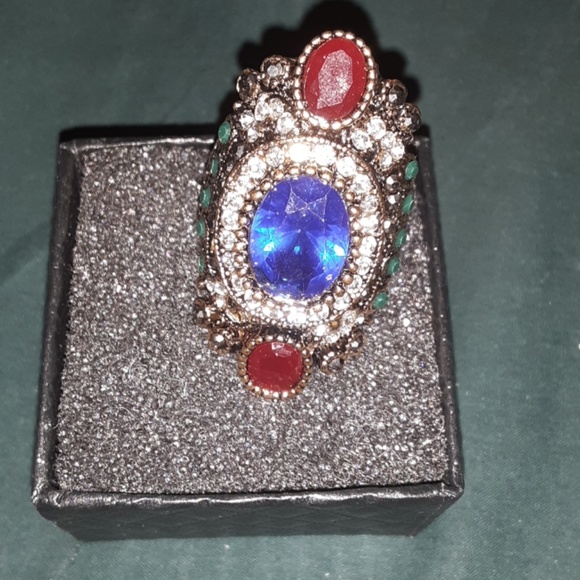 Ring - Picture 2 of 4